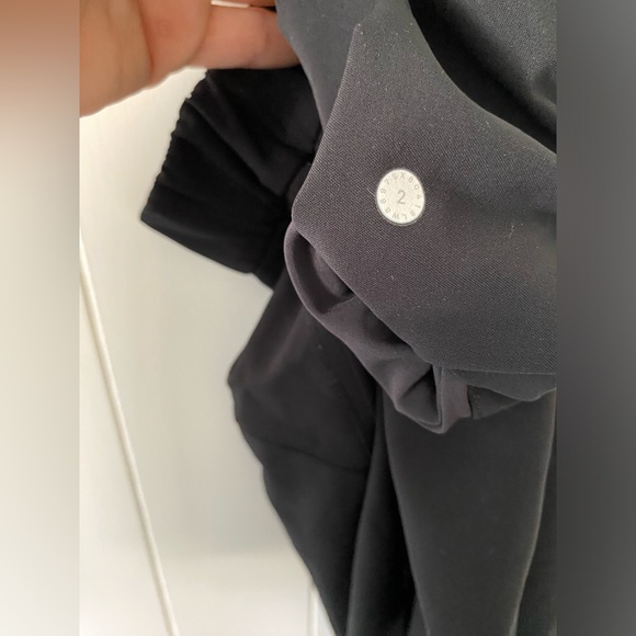 Lululemon Black Skirt Size 2 - Picture 5 of 5